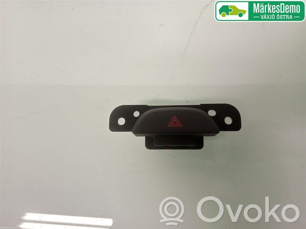 Hazard light switch   252903DA0A