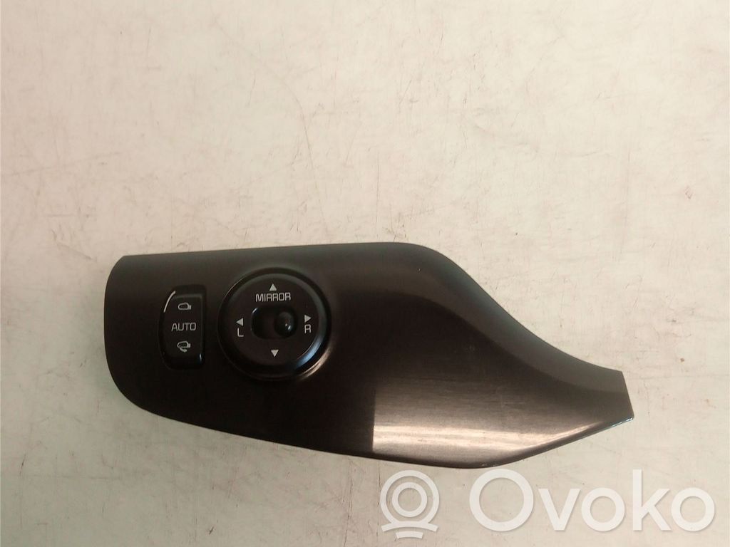 KIA Ceed Interruptor del espejo lateral 