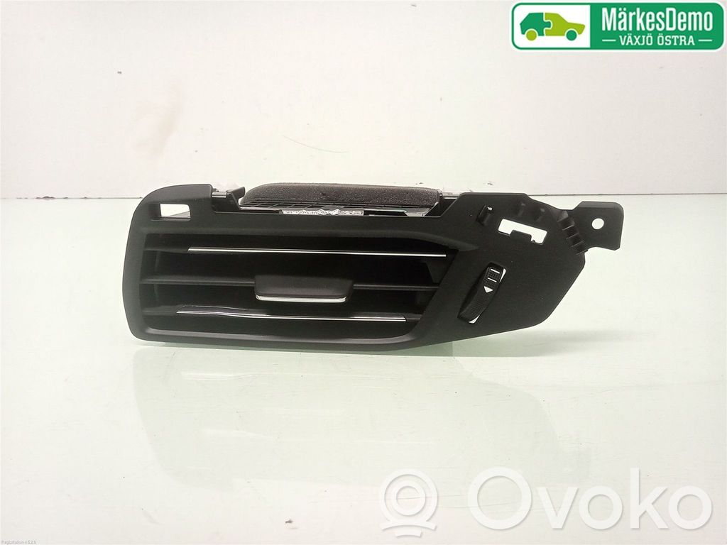 Ford Focus Centrinės oro grotelės 