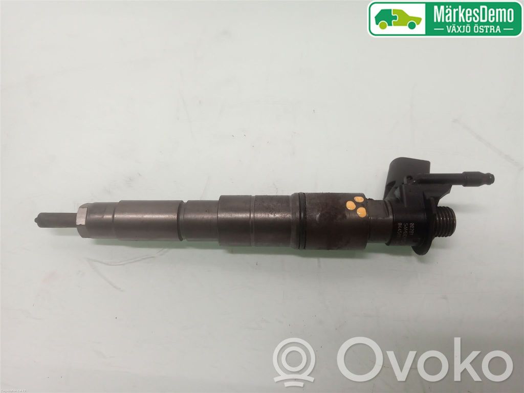 Inyector de combustible   13537796042,0445115050,13537809194