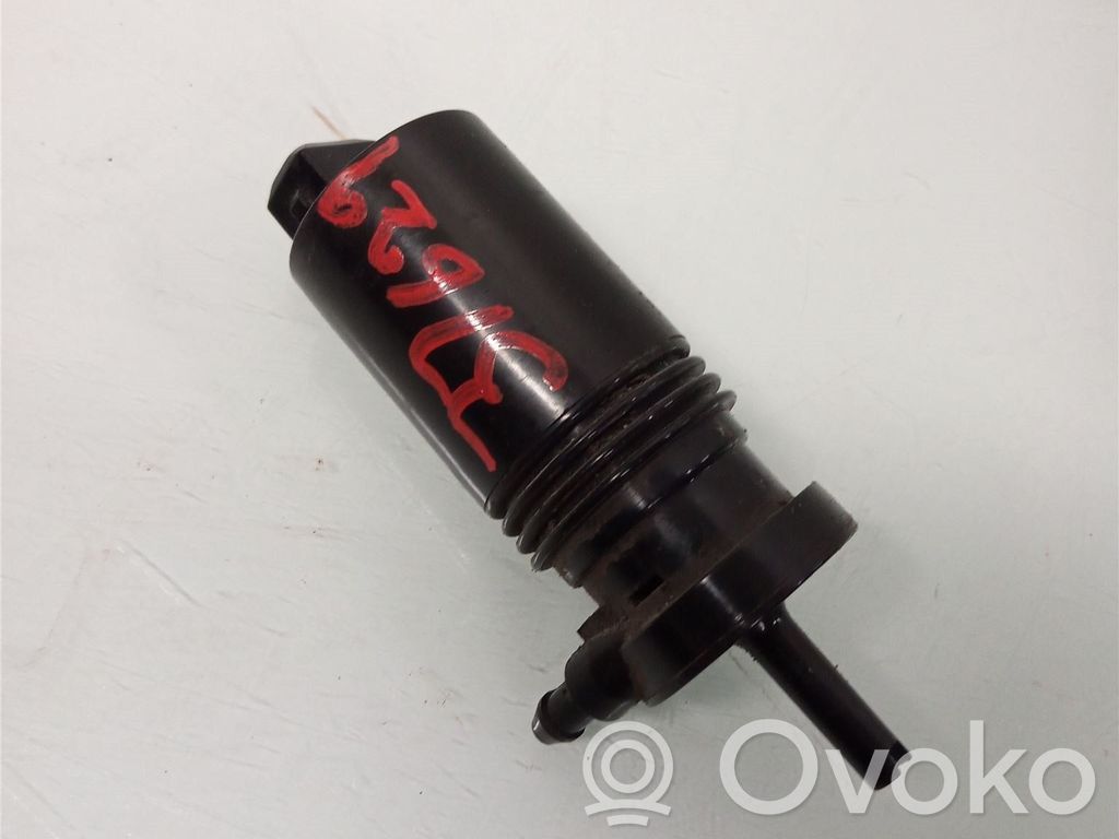 Volvo V70 Headlight washer pump 