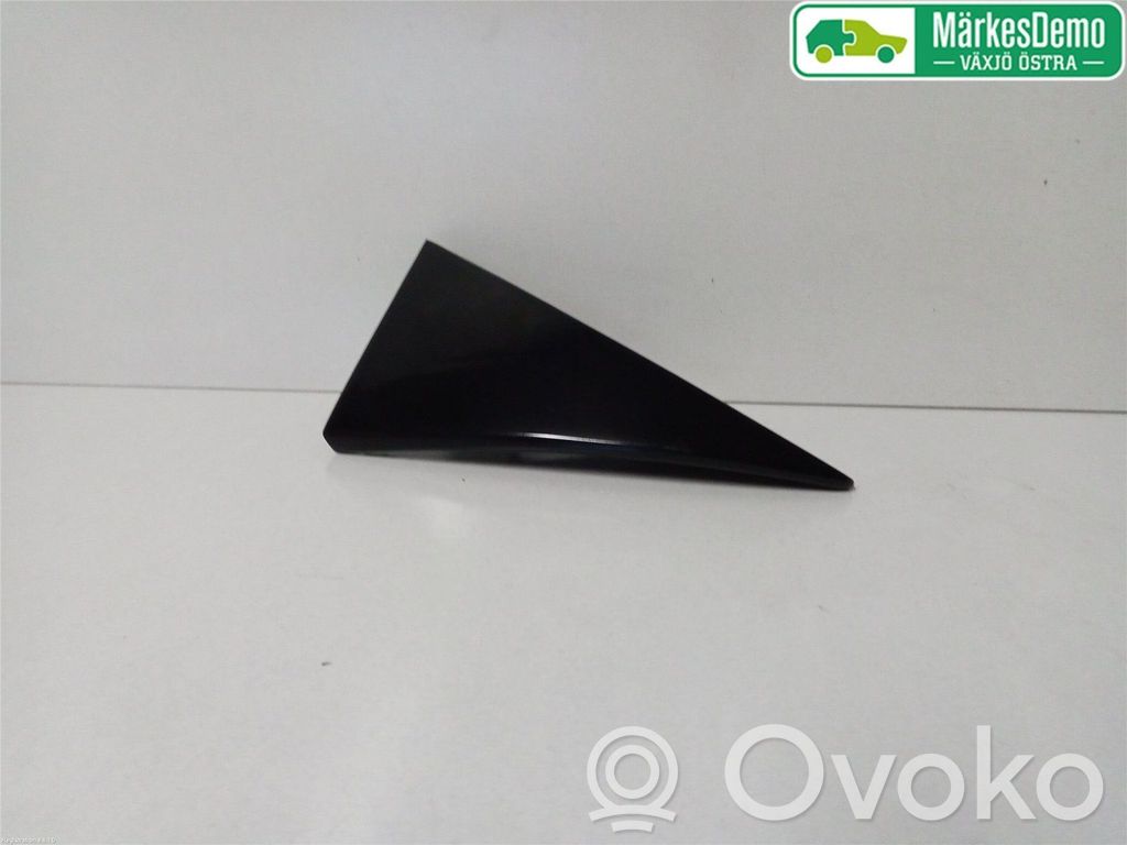 Tailgate/trunk spoiler   D10E519C0A,D10E519C0,D10E519C0