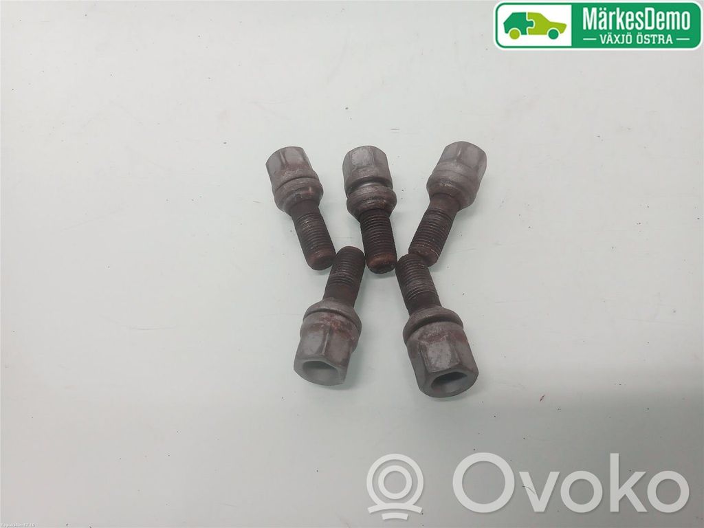 Peugeot Expert Nuts/bolts 