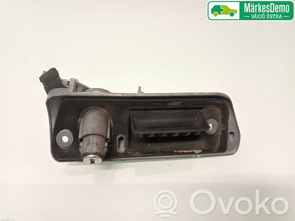 Volkswagen Caddy Uchwyt / Rączka zewnętrzna otwierania klapy tylnej / bagażnika 