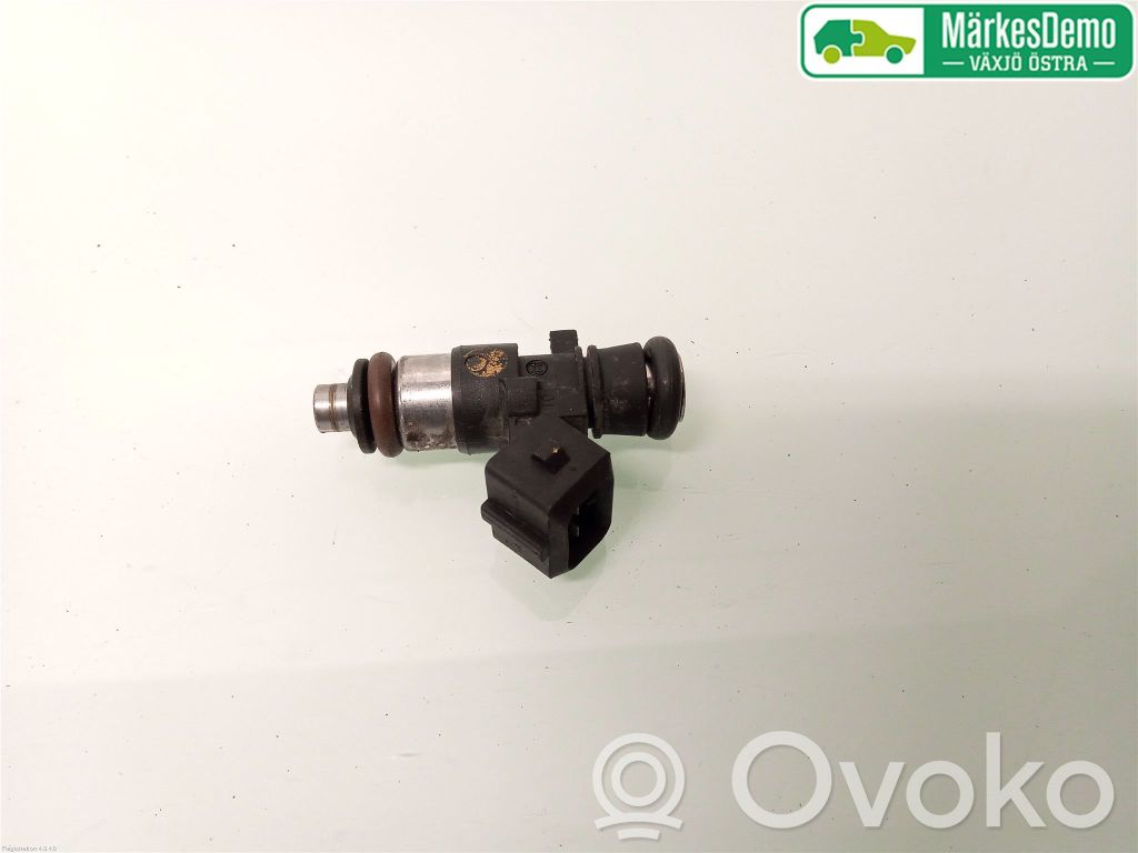 Renault Clio III Inyector de combustible 