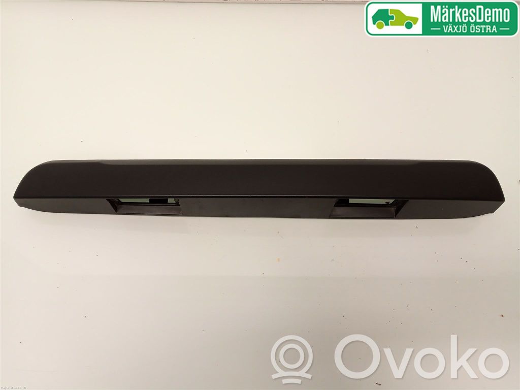 Opel Vivaro Apdaila galinio dangčio 