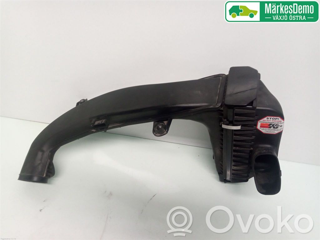 BMW 7 F01 F02 F03 F04 Obudowa filtra powietrza 