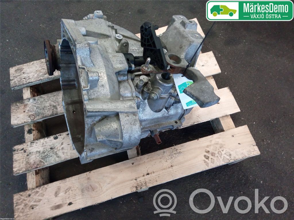 Volkswagen Golf VII Manualna 5-biegowa skrzynia biegów 