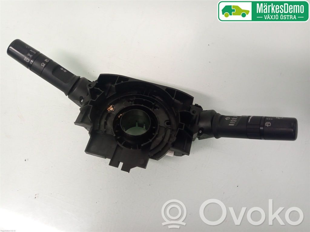 Mazda 2 Wiper turn signal indicator stalk/switch 