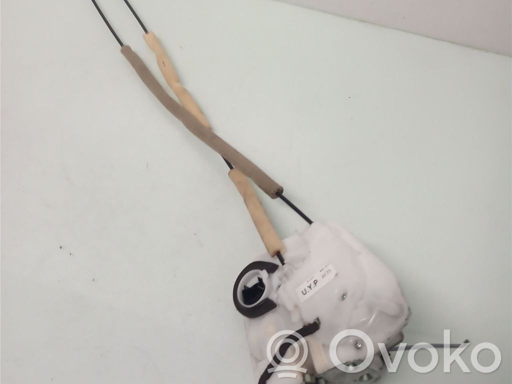 Mazda 2 Front door lock 