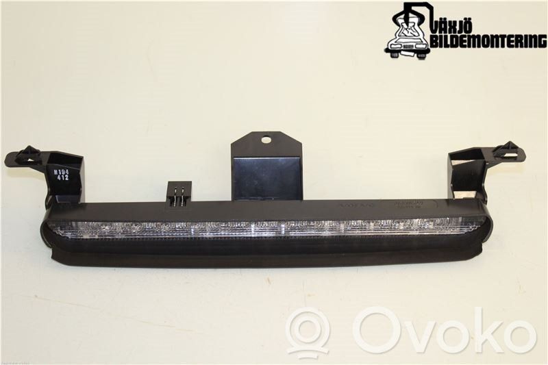 Volvo XC70 Third/center stoplight 