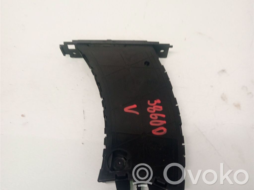 BMW 3 E90 E91 Cup holder front 