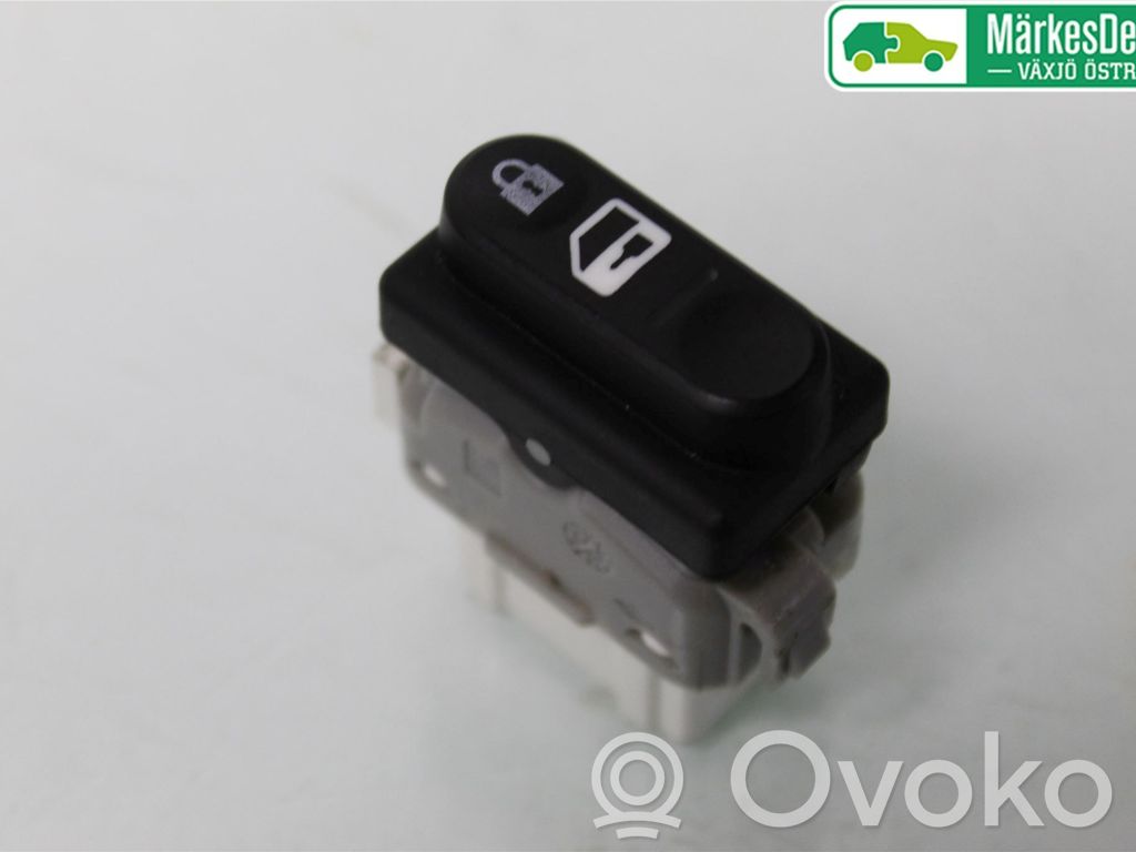 Central locking switch button   25210JD00A,21000A0187