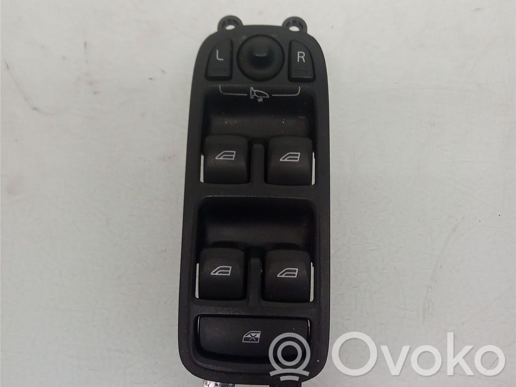 Volvo XC60 Electric window control switch 