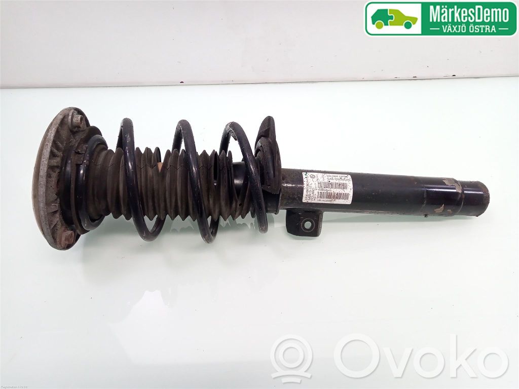 BMW 3 F30 F35 F31 Amortyzator osi przedniej ze sprężyną 