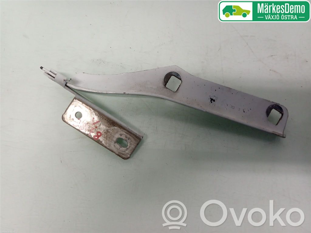 Konepellin saranat   7912E0