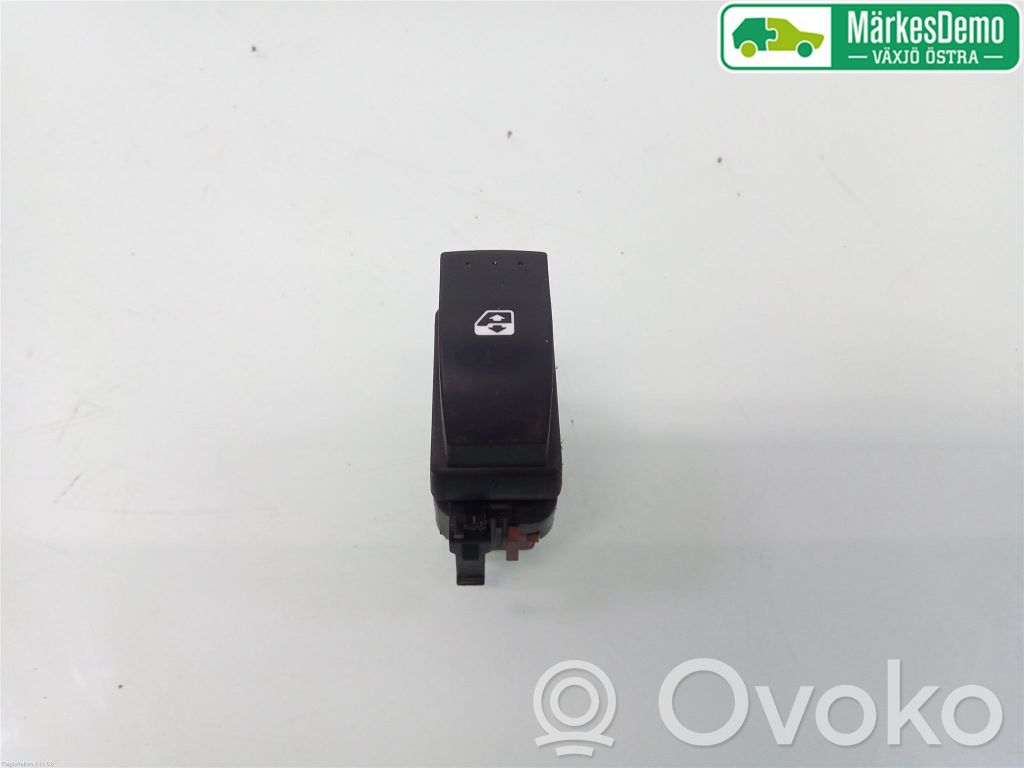 Renault Trafic II (X83) Interruptor del elevalunas eléctrico 