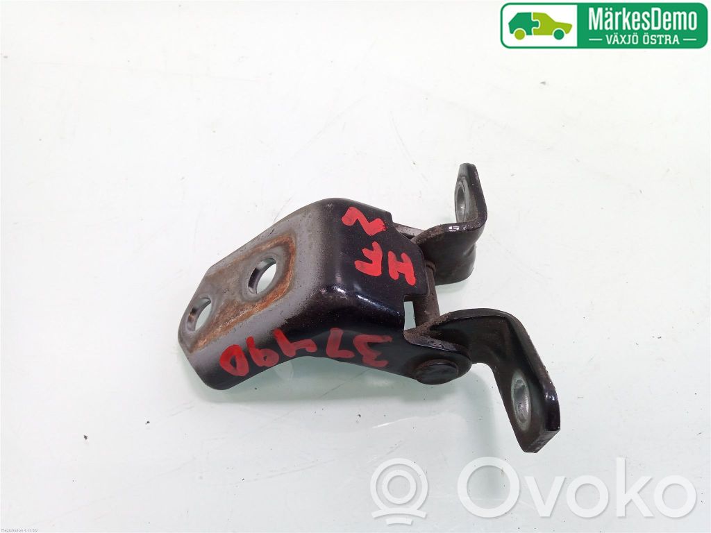 Mazda CX-3 Front door lower hinge 