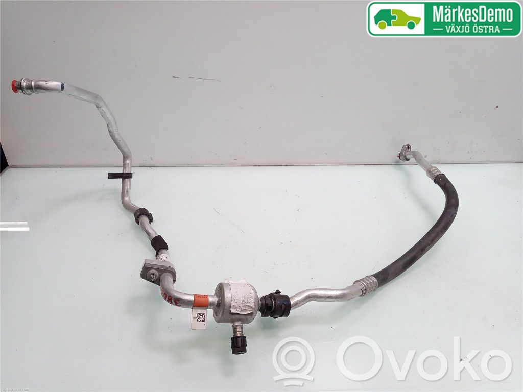 Ford Focus Ilmastointilaitteen putki (A/C) 