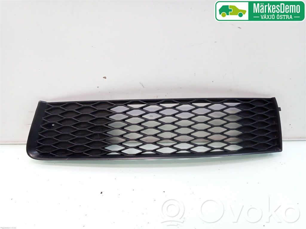 Audi Q7 4M Front bumper lower grill 