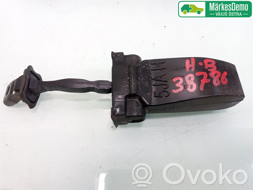 KIA Ceed Takaoven pidätin 