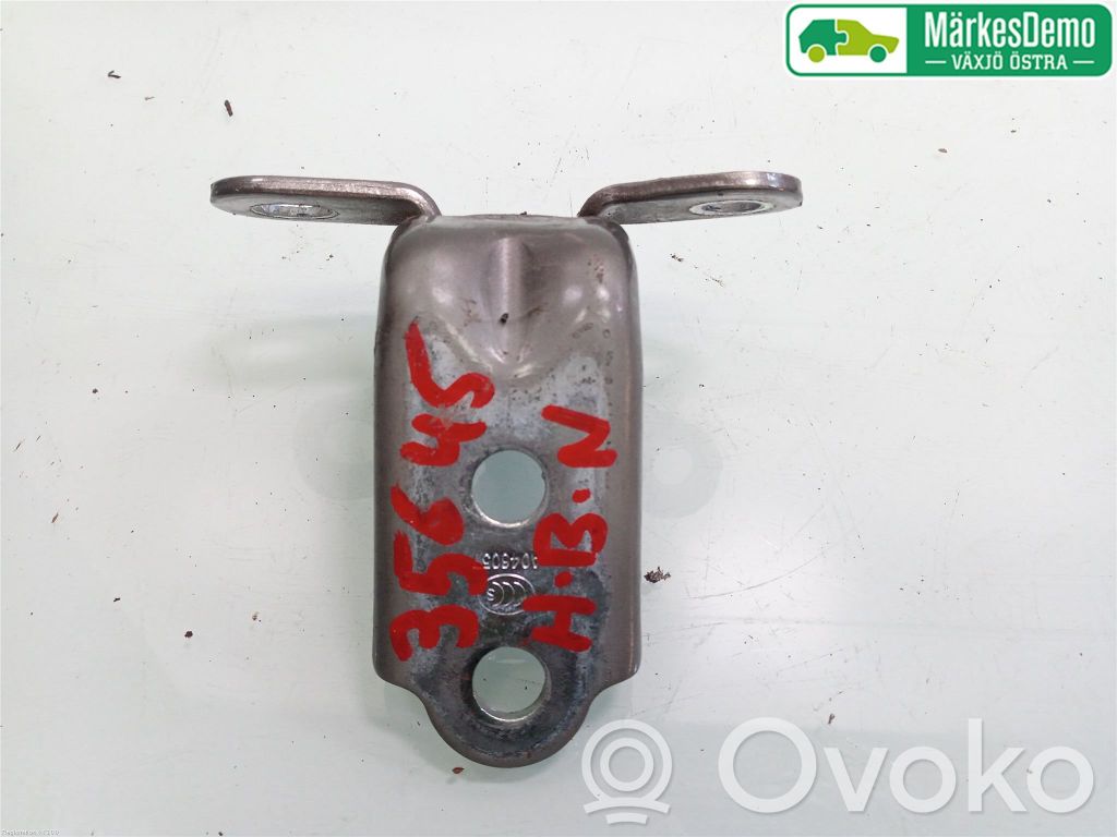 KIA Picanto Front door lower hinge 