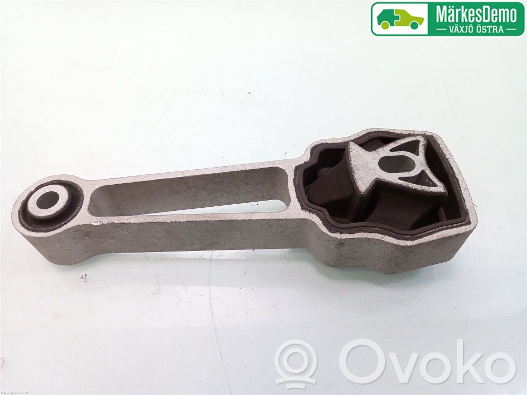 Engine mounting bracket   31670126,31430441,31430441