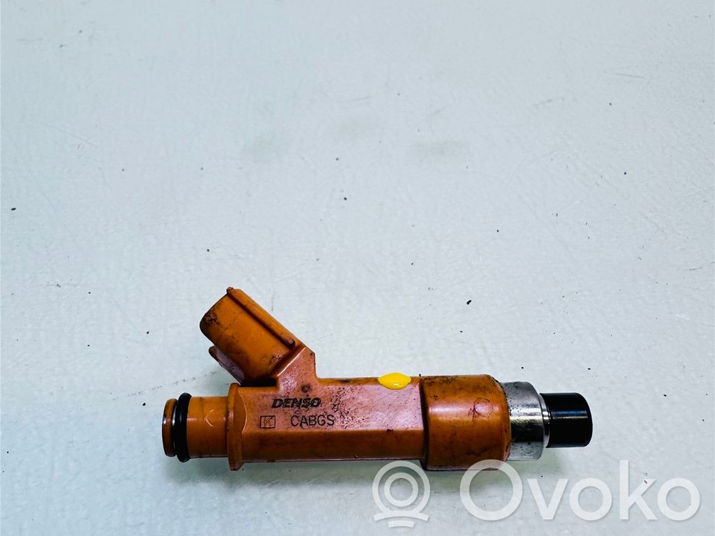 Inyector de combustible   1571073KA0