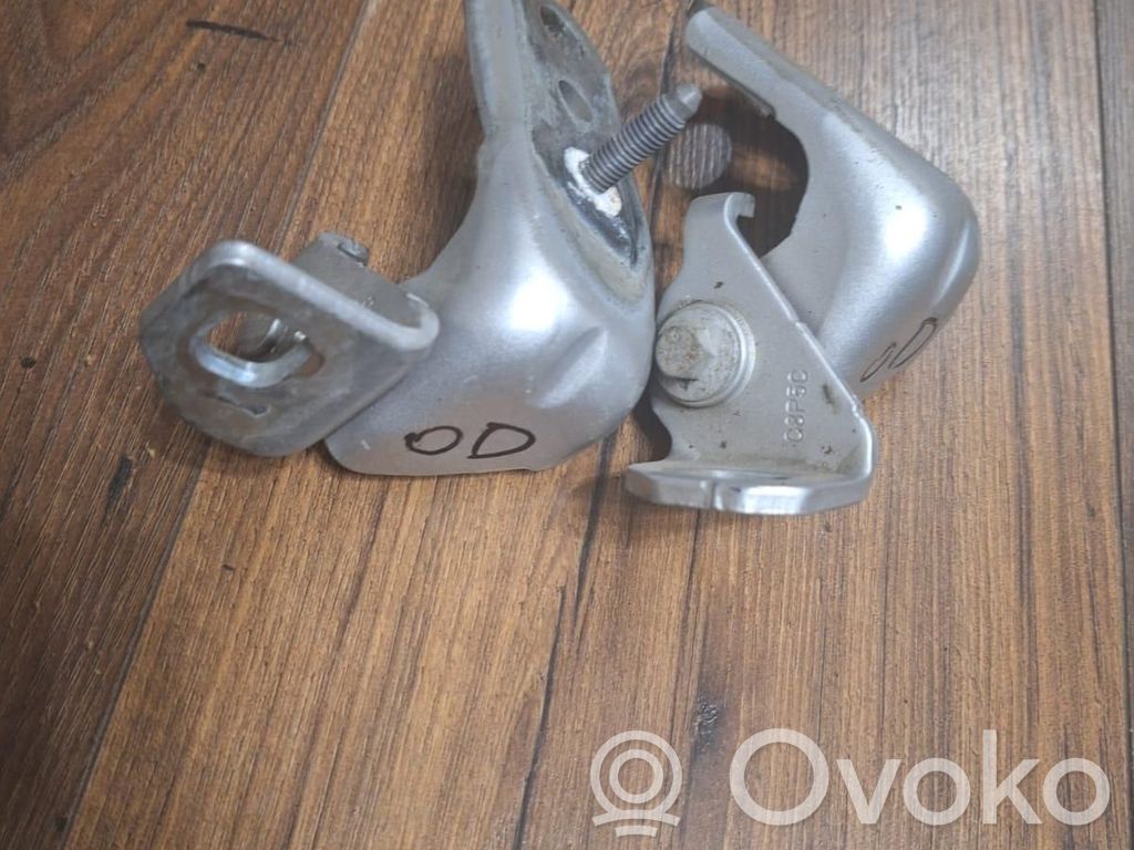 Ford Kuga II Front door hinge set 