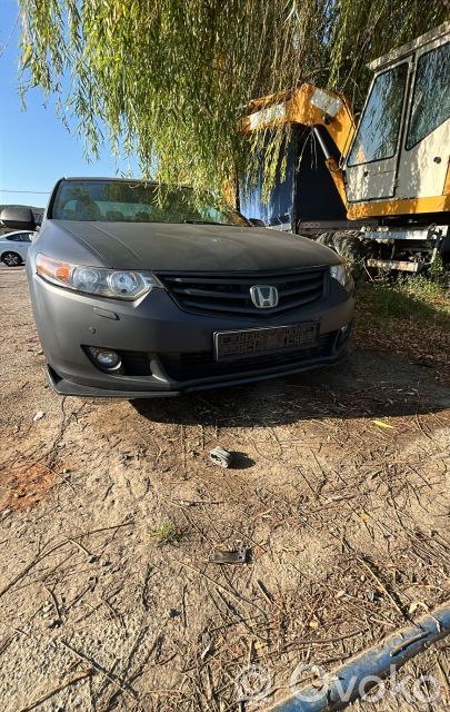 Honda Accord Phare frontale 