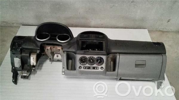 Suzuki Ignis Panel de instrumentos 