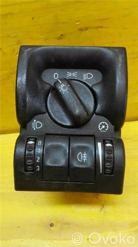 Light switch   90569813
