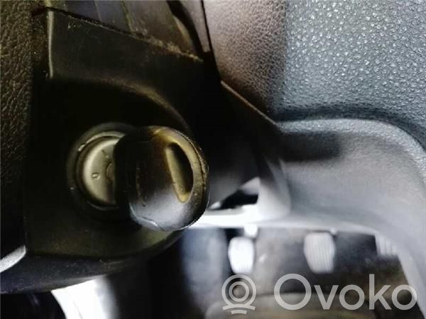 Ford Focus Užvedimo spynelė 