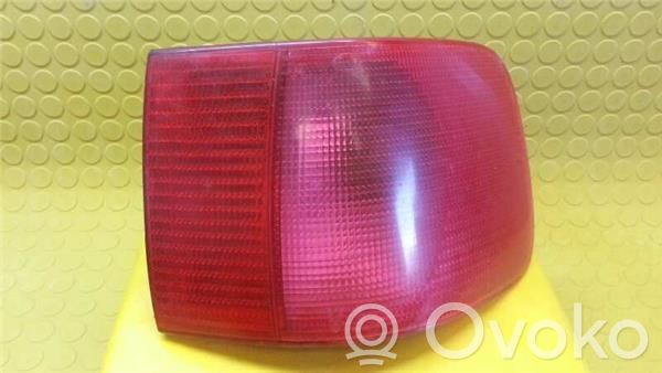 Audi A6 S6 C4 4A Takavalon polttimo 