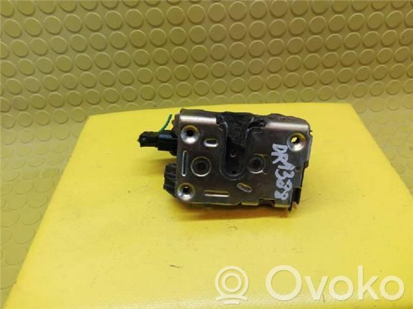 Front door lock   7548902