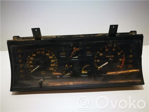 Renault 19 Speedometer (instrument cluster) 