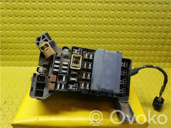Módulo de fusible   61131387590