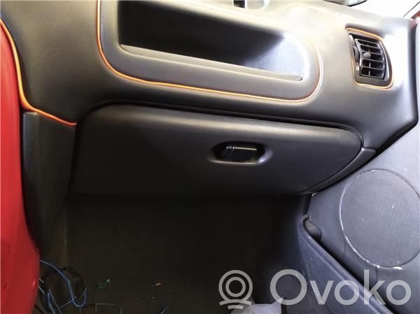Glove box