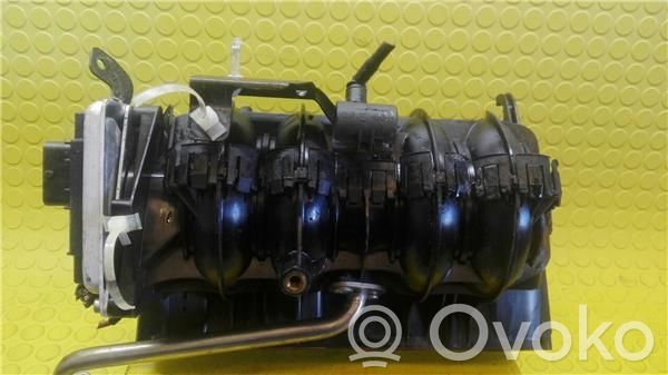 Opel Corsa B Colector de admisión 
