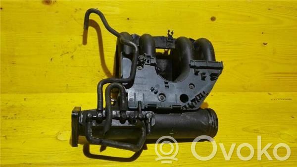 Renault Clio I Intake manifold 