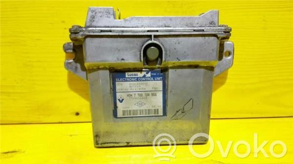 Engine control unit/module ECU   7700111205,R0408009F