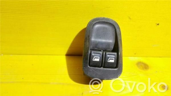 Peugeot 306 Включатель электрических окон 