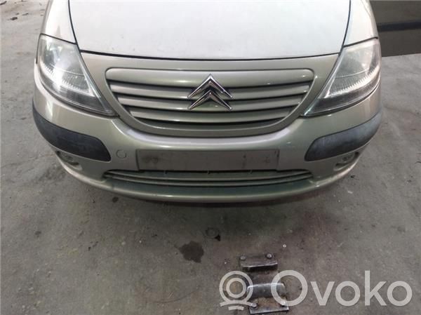 Front bumper   7401V2
