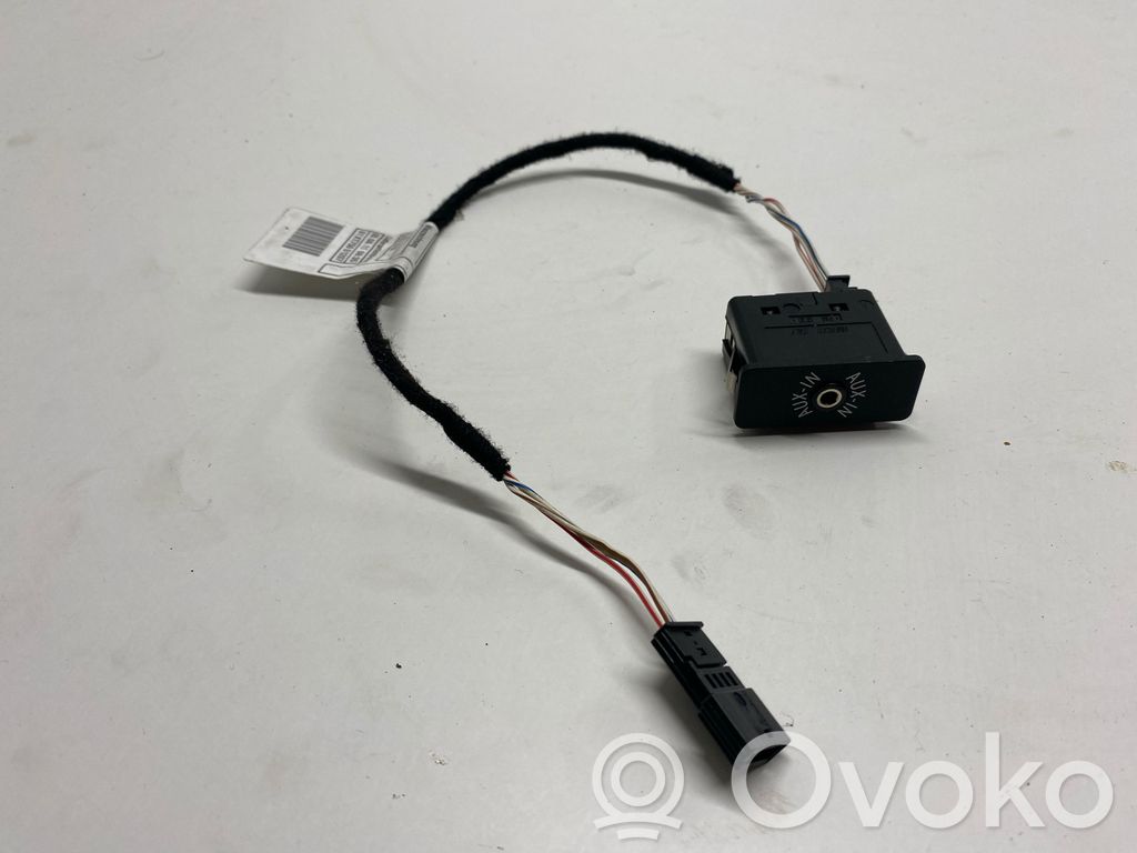 AUX-pistokeliitin   9231763,81X175001207,EGD18YA