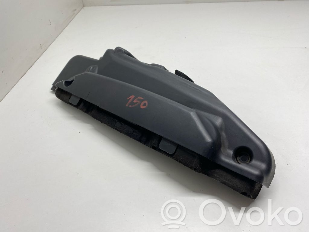Engine cover (trim)   7788918