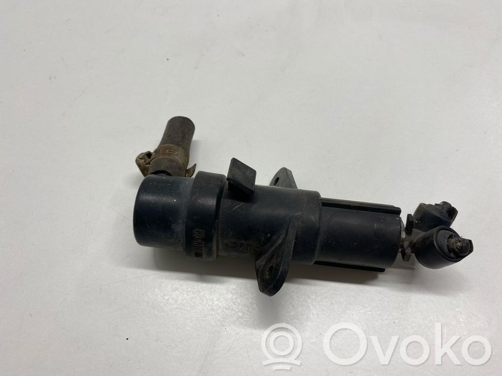 BMW X3 E83 Headlight washer spray nozzle 