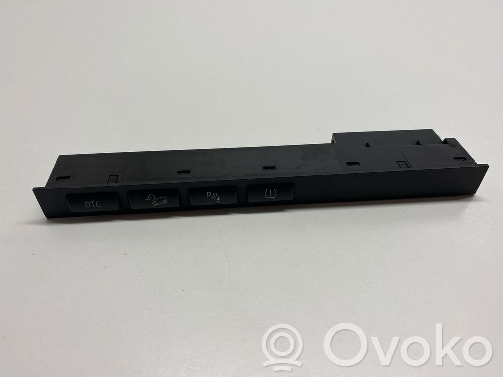 BMW X3 E83 Autres commutateurs / boutons / leviers 
