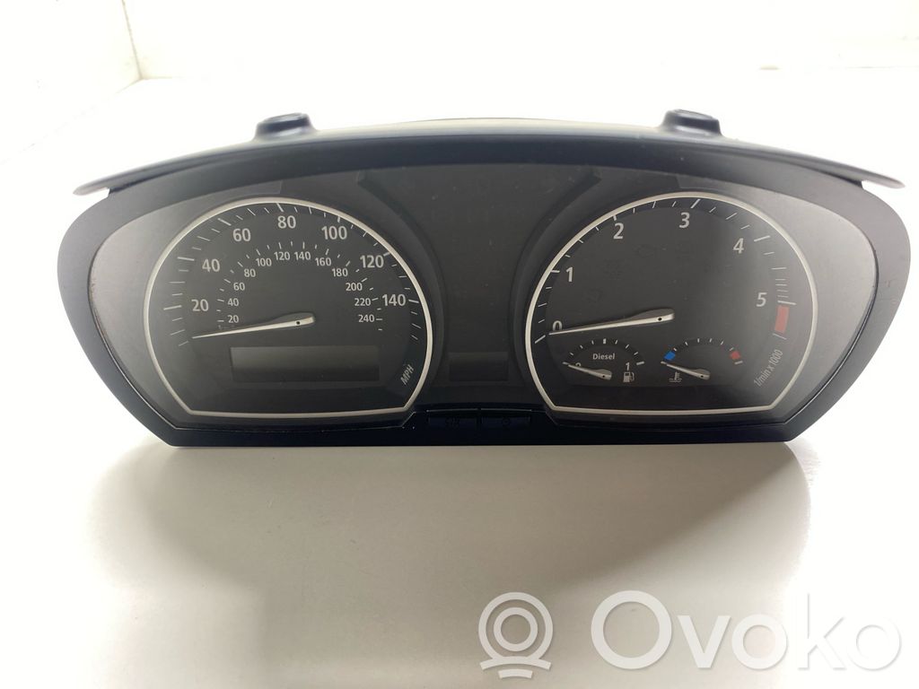 BMW X3 E83 Speedometer (instrument cluster) 