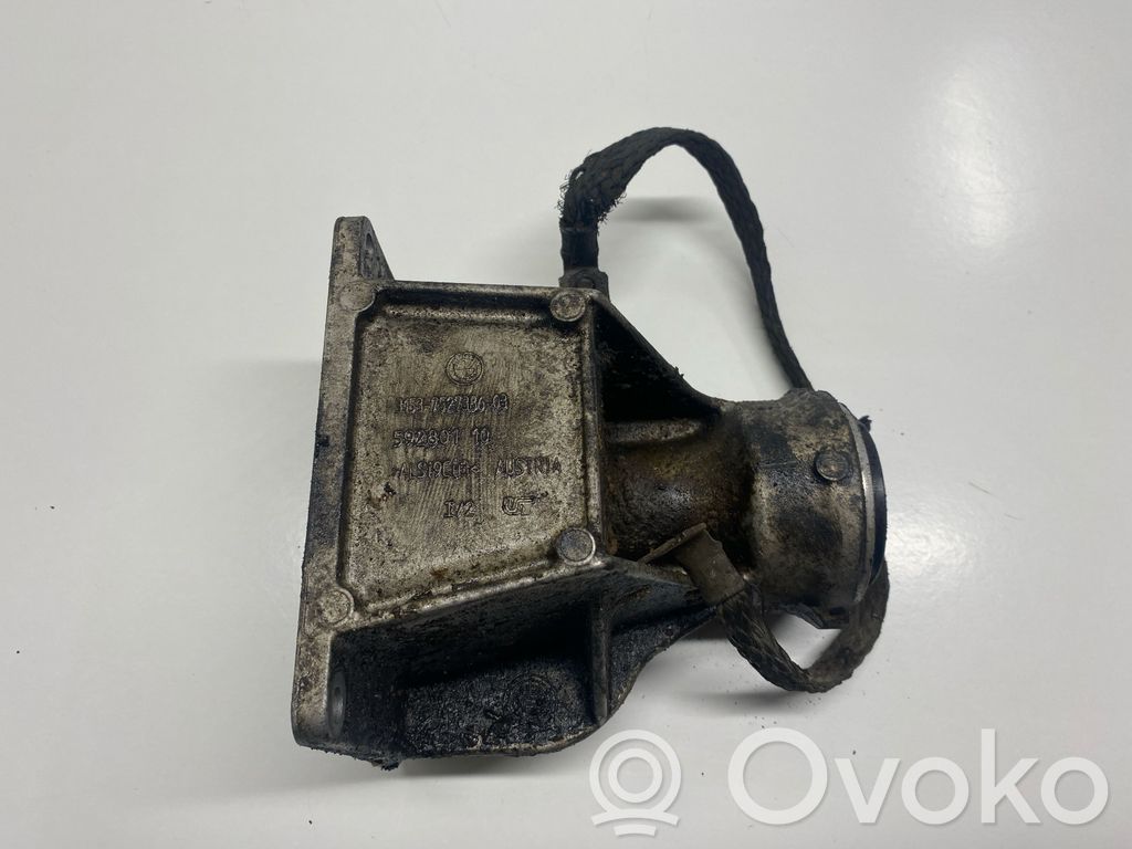 BMW X3 E83 Engine mounting bracket 