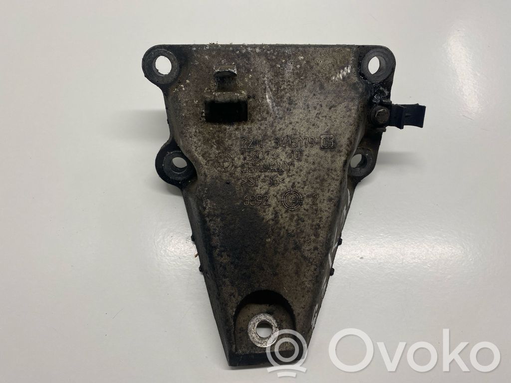 BMW X3 E83 Engine mounting bracket 
